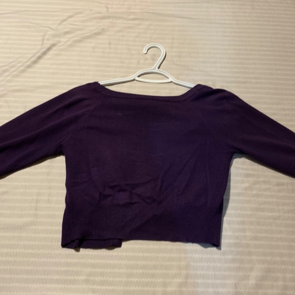 cropped purple button up cardigan - Picture 4 of 4